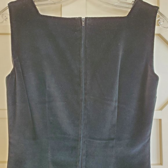 Black velvet long dress, square neck, sleeveless, handmade. approx. size 6. - Picture 6 of 11